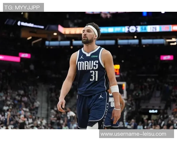 克莱表现略显不足12投5中三分9投3中贡献13分2断正负值11