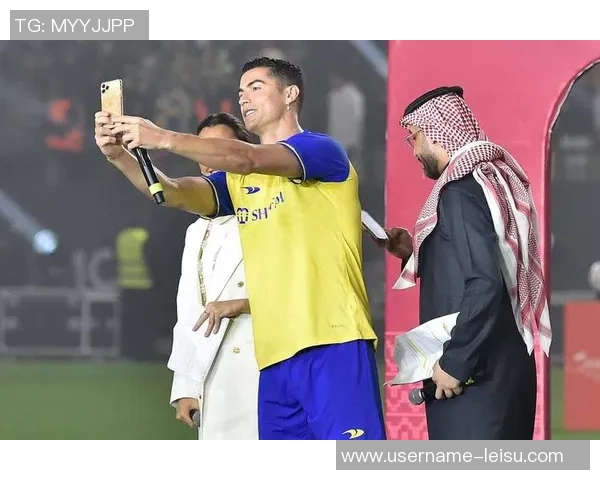沙特主帅高度评价C罗称其效率惊人期待世界杯表现